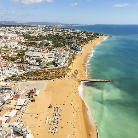 Downtown F - 150m From The Apartment Albufeira