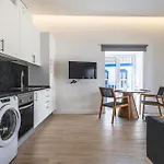 Downtown F - 150m From The Albufeira